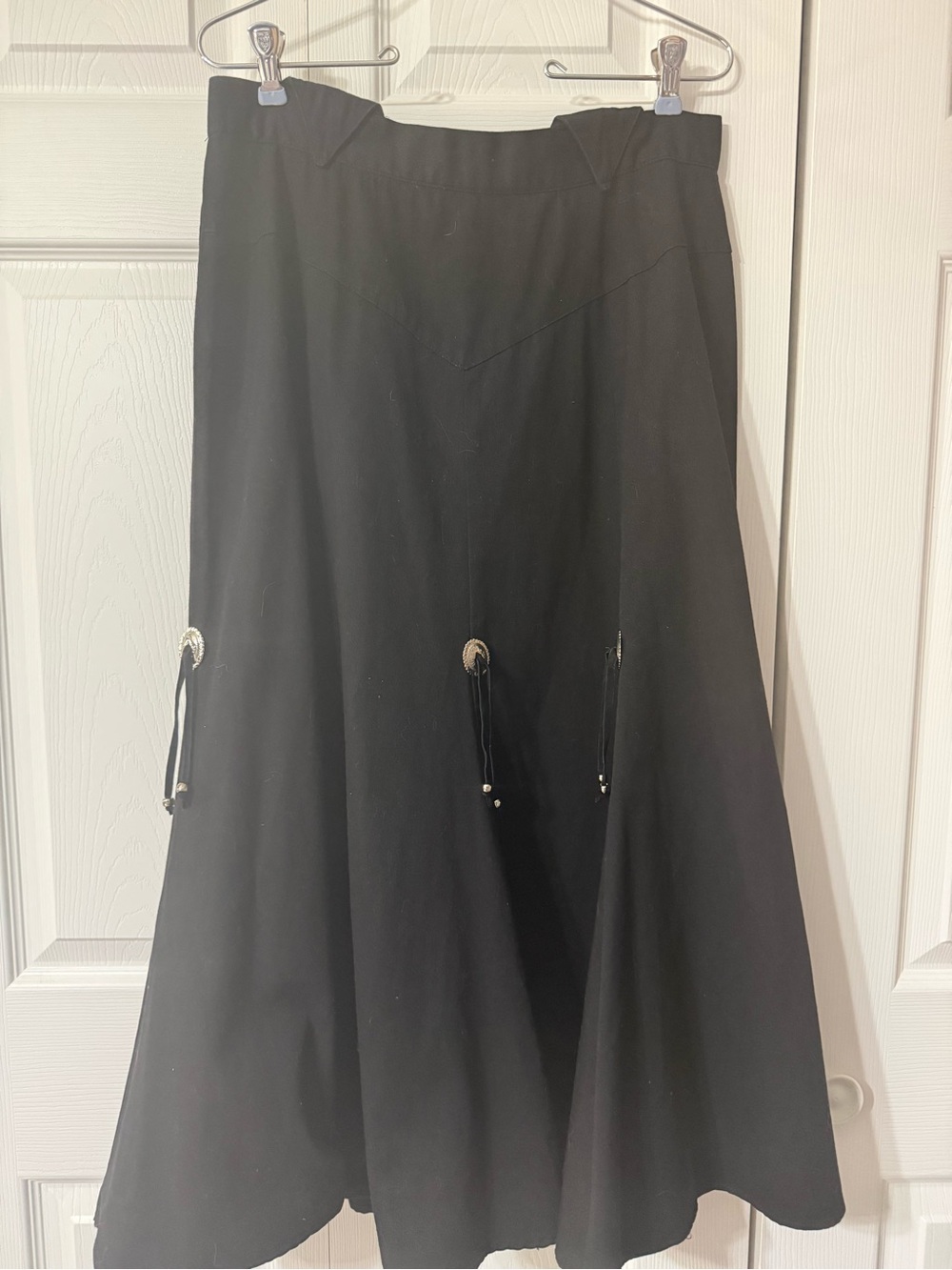 Vintage Western Circle T Black A-Line Midi Skirt with Decorative Concho Ties